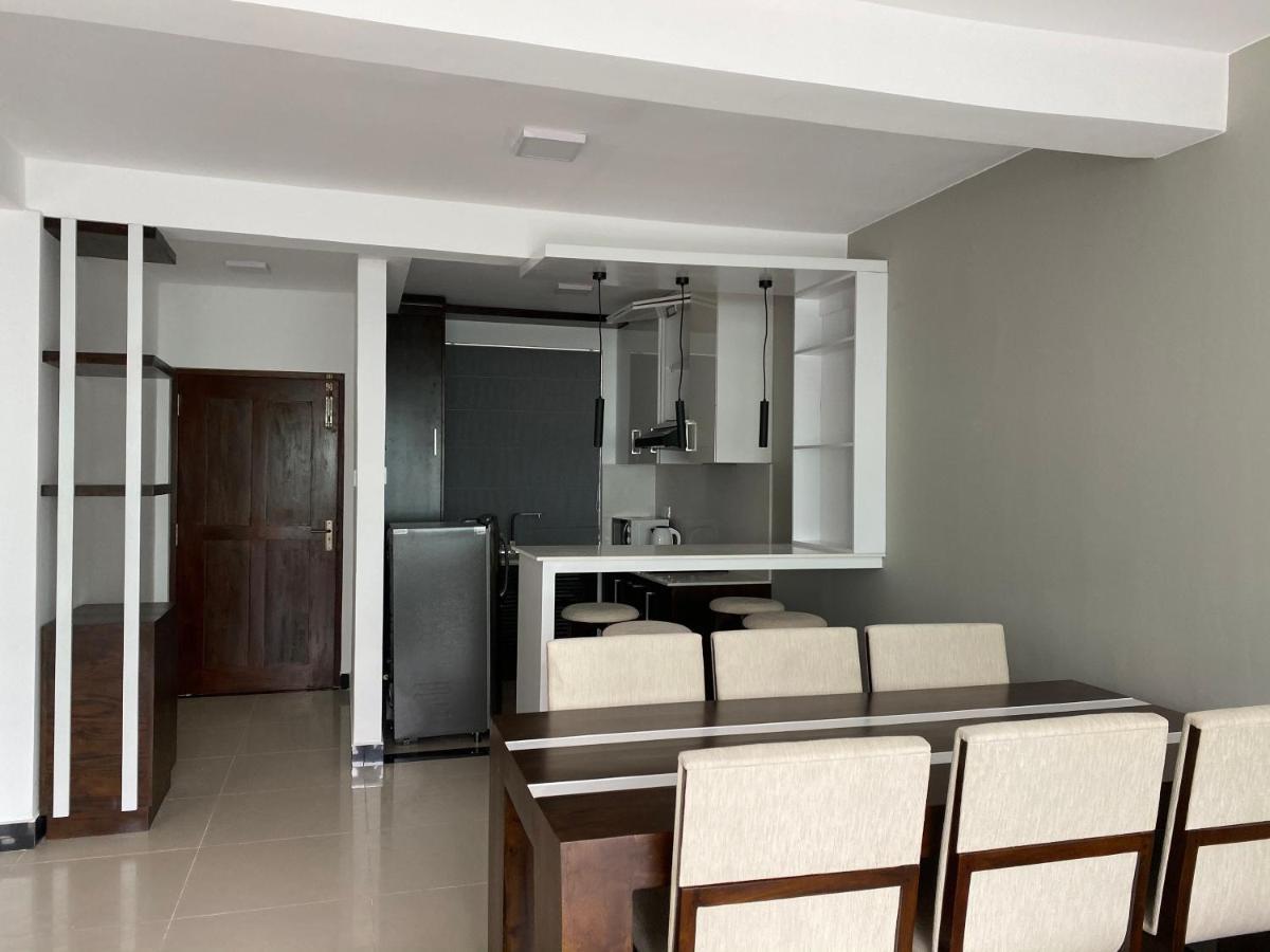 Lake Infinity Luxury Condos ヌワラ・エリヤ エクステリア 写真