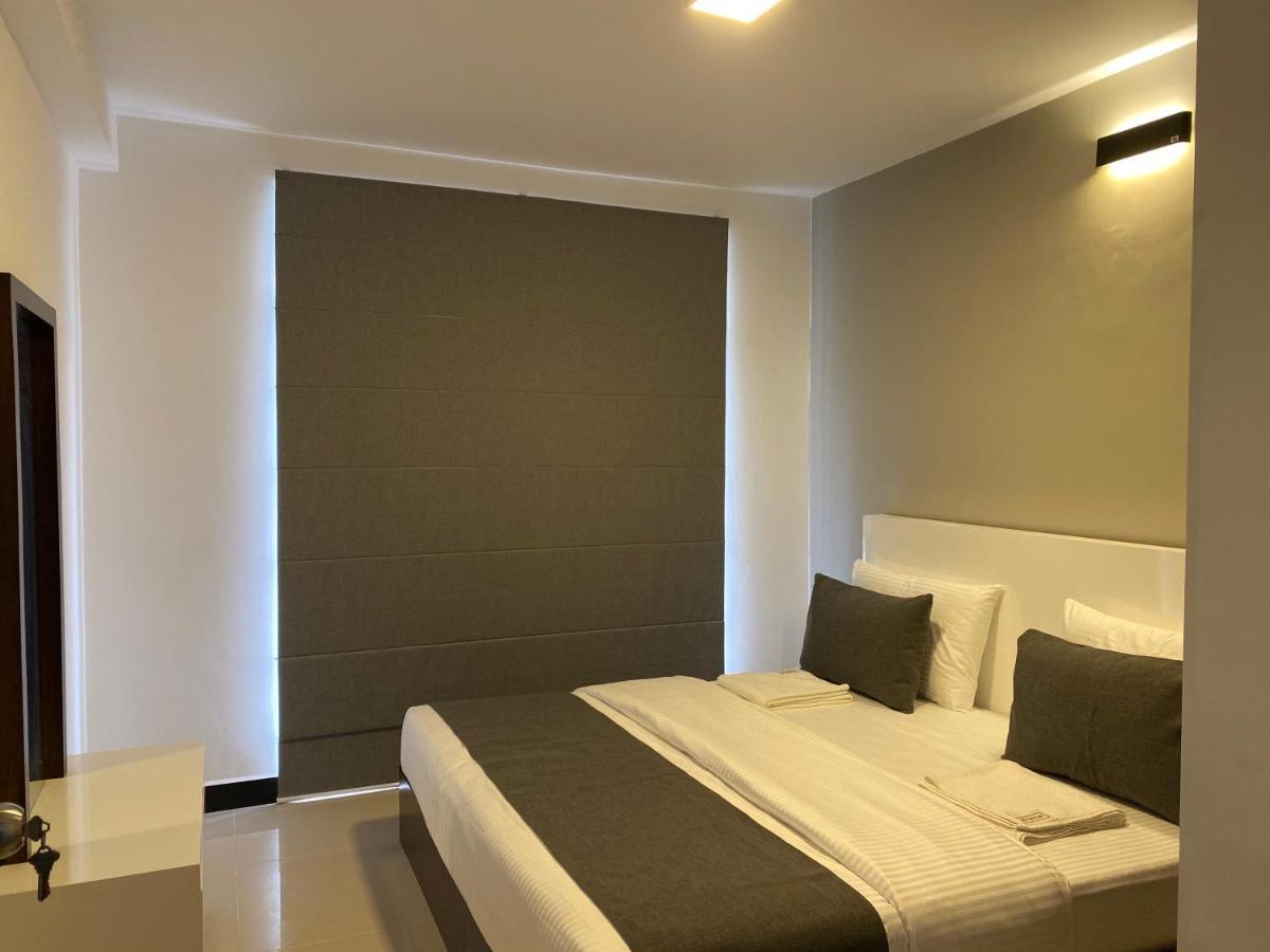 Lake Infinity Luxury Condos ヌワラ・エリヤ エクステリア 写真
