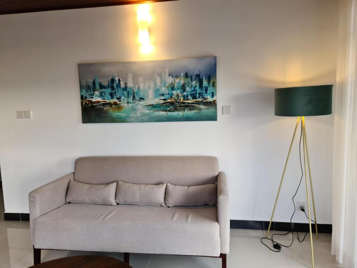 Lake Infinity Luxury Condos ヌワラ・エリヤ エクステリア 写真